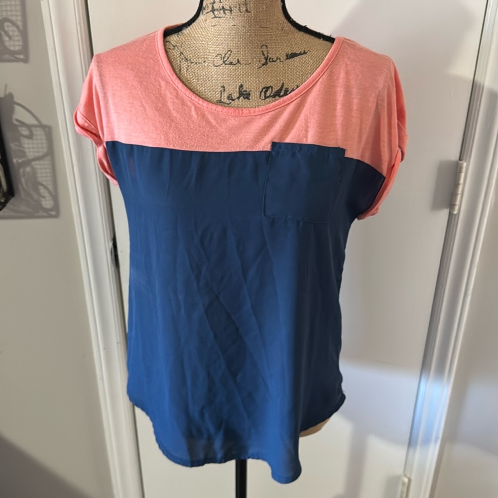 Xhilaration size small top